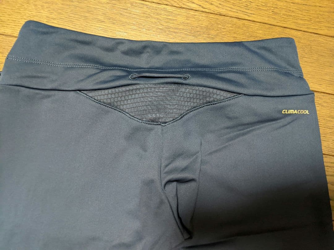 【新品】adidas　レディース　トレーニングウエア　上下　Ｌサイズ