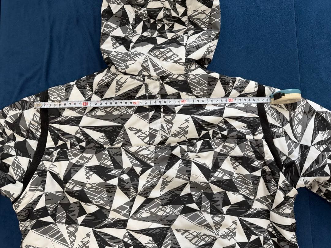 美品　フード付きジャケット　メンズ　ゴルフ　オークリー　Ｌ　ホワイト　防寒　防風