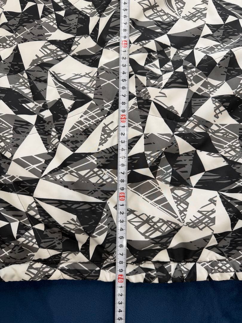 美品　フード付きジャケット　メンズ　ゴルフ　オークリー　Ｌ　ホワイト　防寒　防風