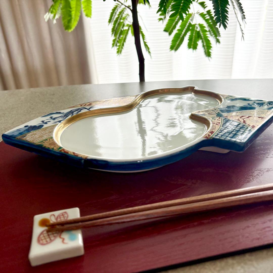 扇瓢箪皿　1枚　高級和食器　平皿　口替り皿　縁起物　金彩　手描き　作家　有田焼