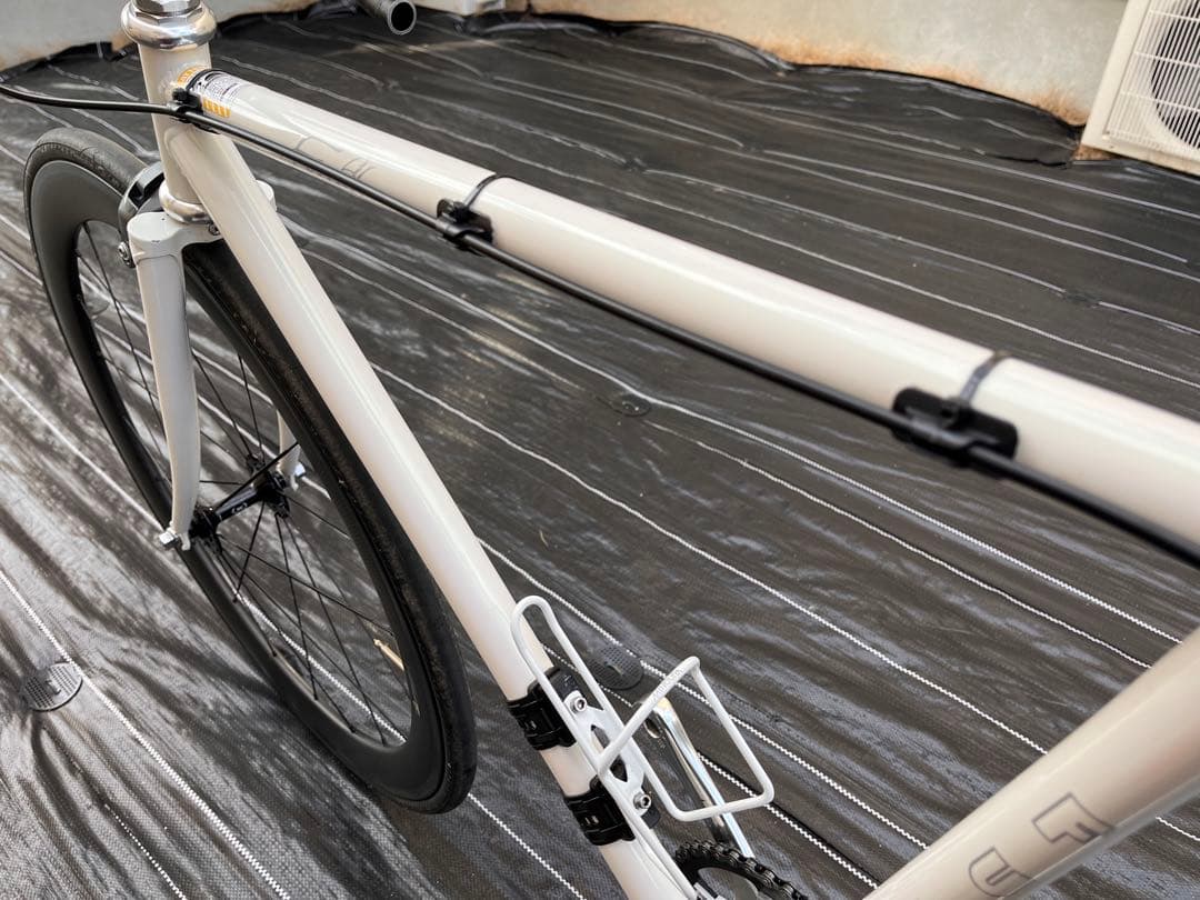 フジフェザーピストシングルスピード完成車　豪華オマケ付　直接手渡し限定