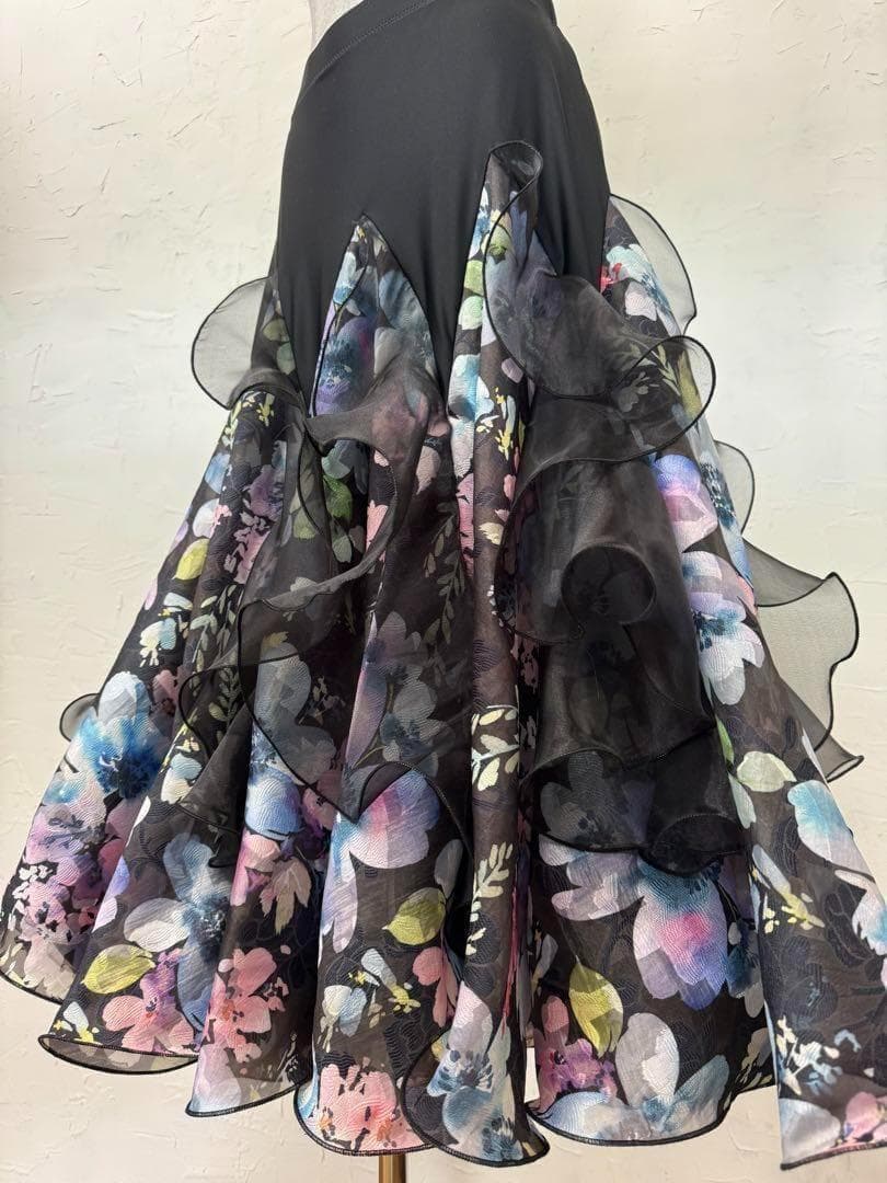 【パーティーに】新品ラインストーンブラウス＆花柄スカートツーピースLサイズｇ07