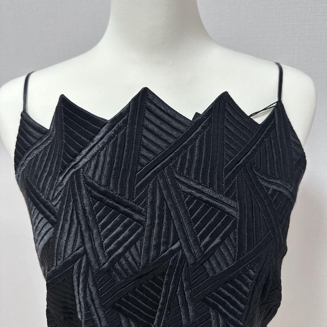 未使用【AKRIS】幾何学模様 黒 ビスチェ　キャミソール　シルク　36
