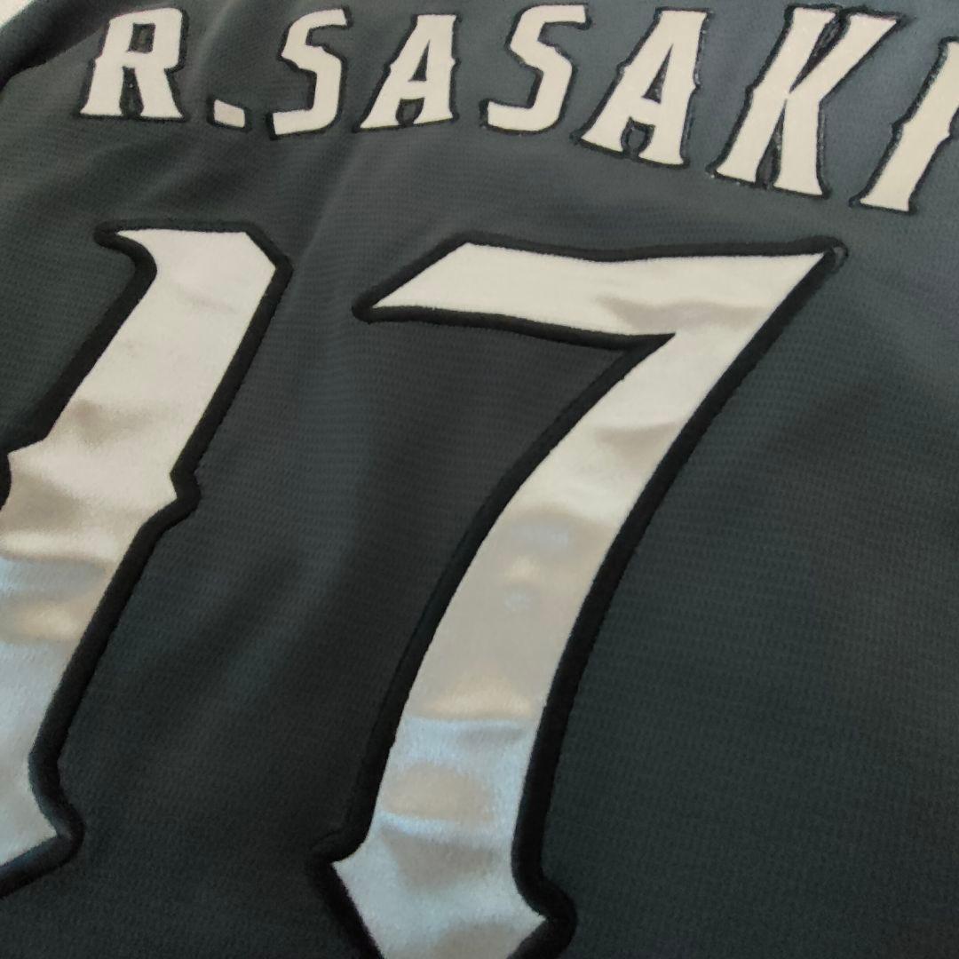 【美品】佐々木朗希　ネオクラシックユニフォーム刺繍タイプ　Ｍサイズ　マリーンズ