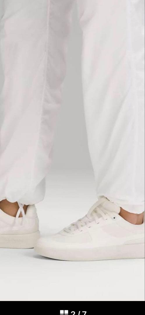 最終お値下げルルレモンサイズ4スタジオパンツ