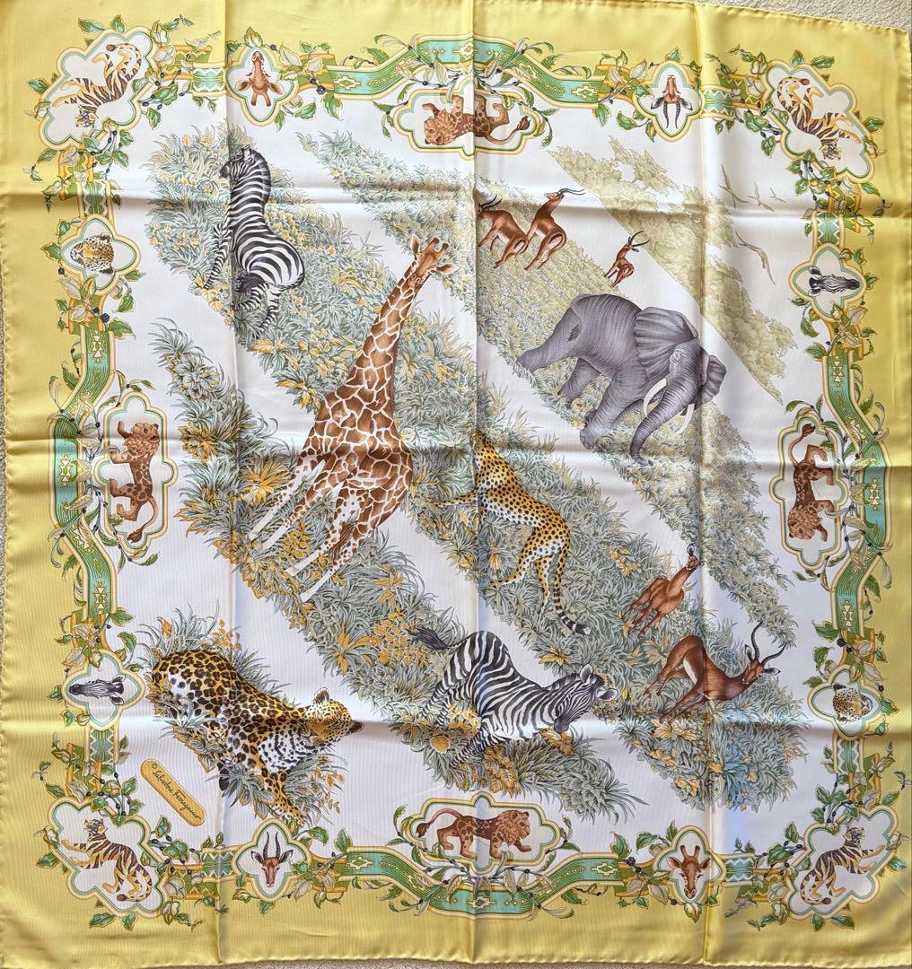 Salvatore Ferragamo レオパードスカーフ