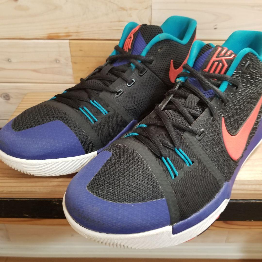 美品　2017 NIKE KYRIE 3 “KYRACHE LIGHT” ハラチ