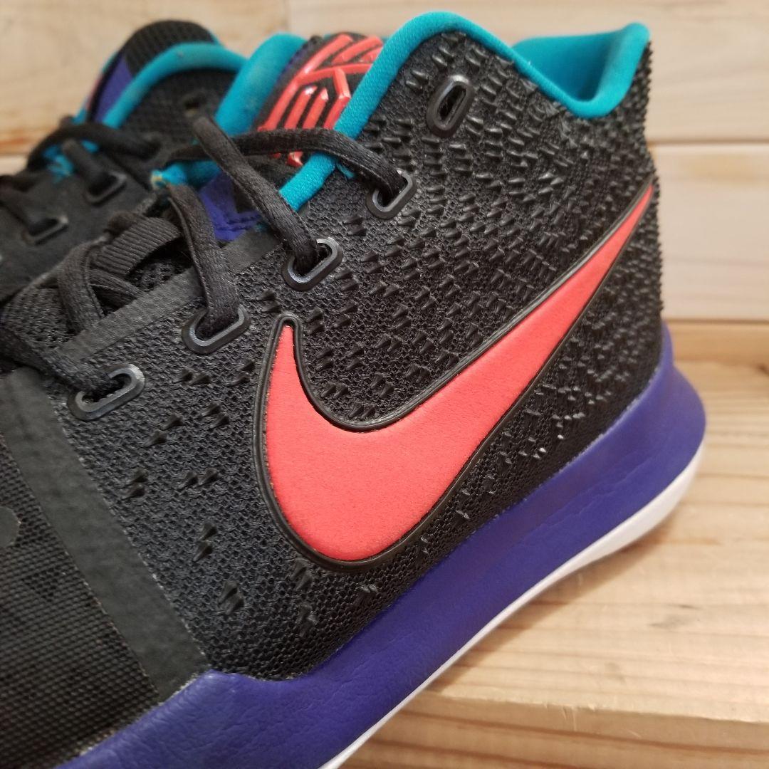 美品　2017 NIKE KYRIE 3 “KYRACHE LIGHT” ハラチ