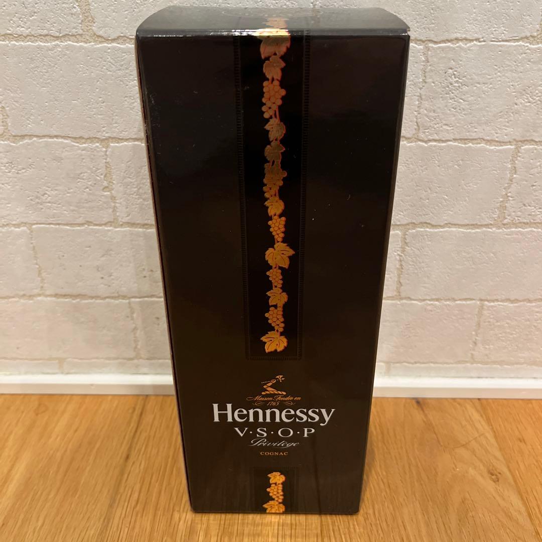 Hennessy V.S.O.P 700ml ギフトボックス