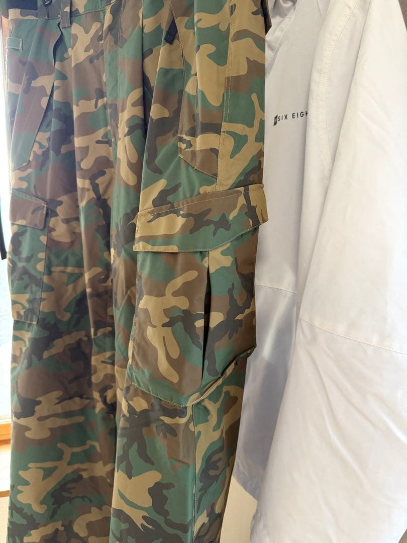 686 ウェア 25/26モデル 上下セット　 限定激レアモデル