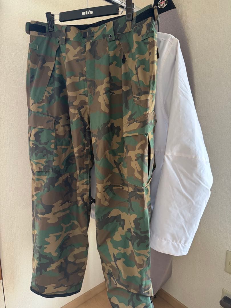 686 ウェア 25/26モデル 上下セット　 限定激レアモデル