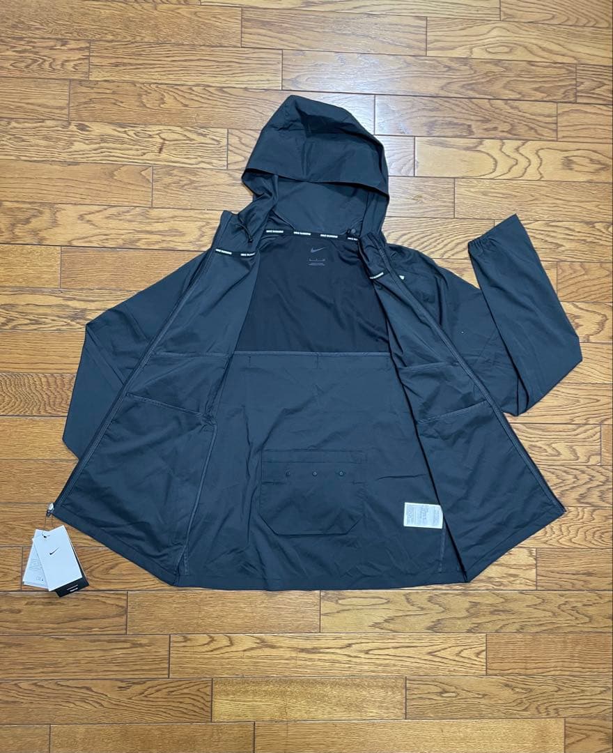 ナイキ ウィンドランナー メンズ ランニングジャケット　Mサイズ