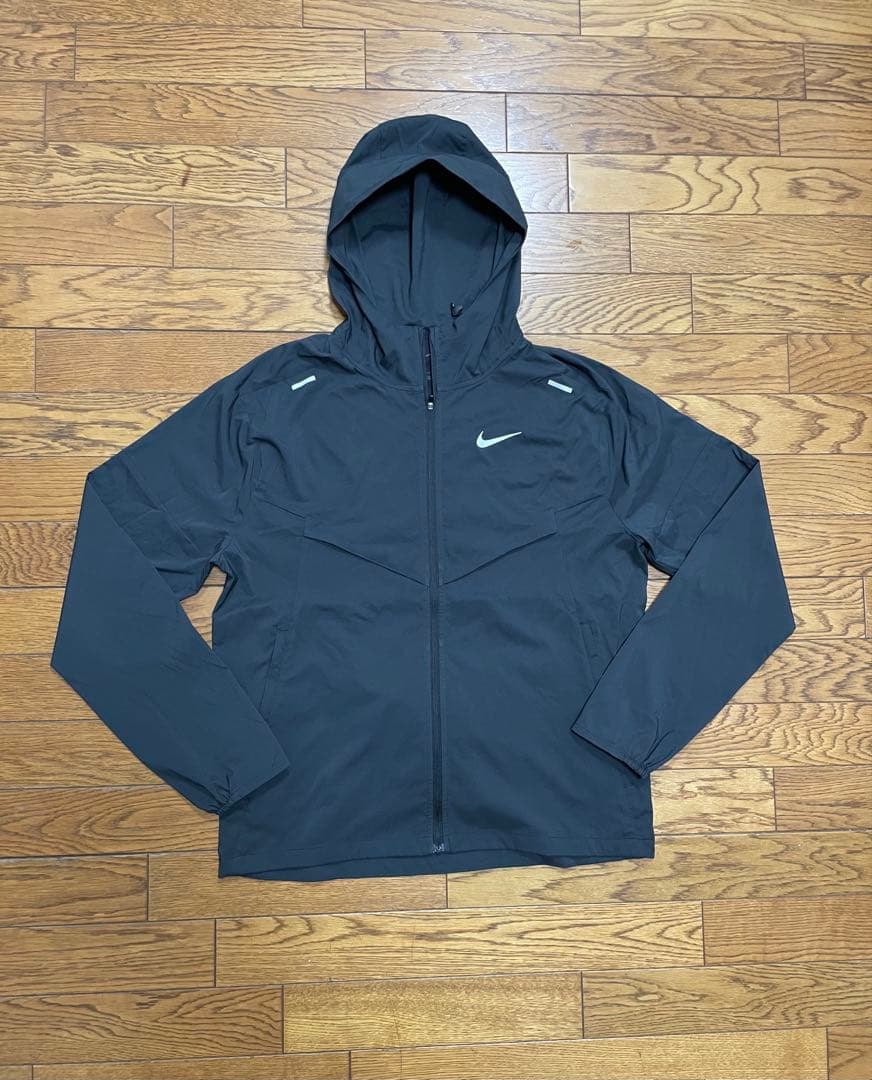 ナイキ ウィンドランナー メンズ ランニングジャケット　Mサイズ