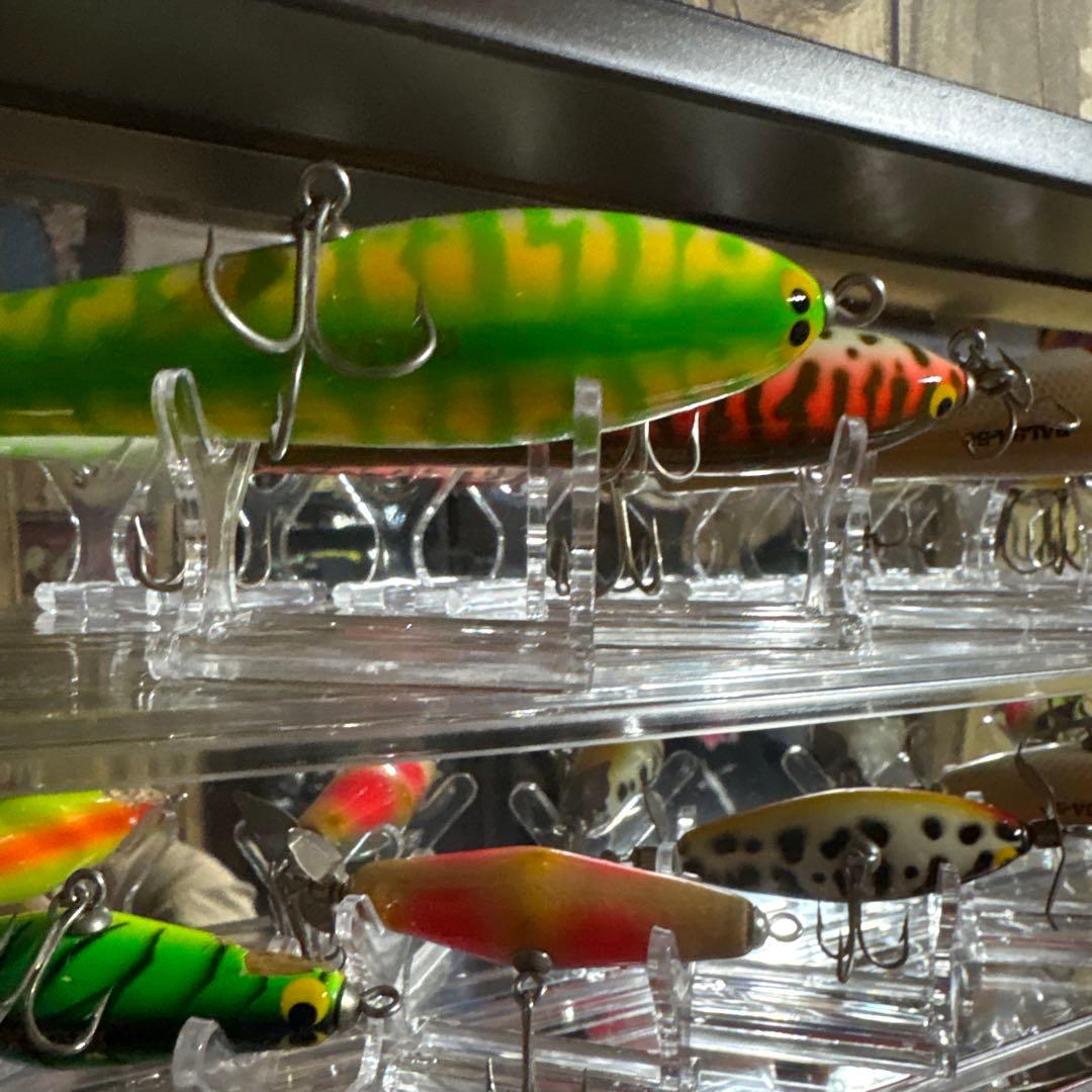 ハードルアーとコレクションケース バルサ50、ハトリーズ、ズィール