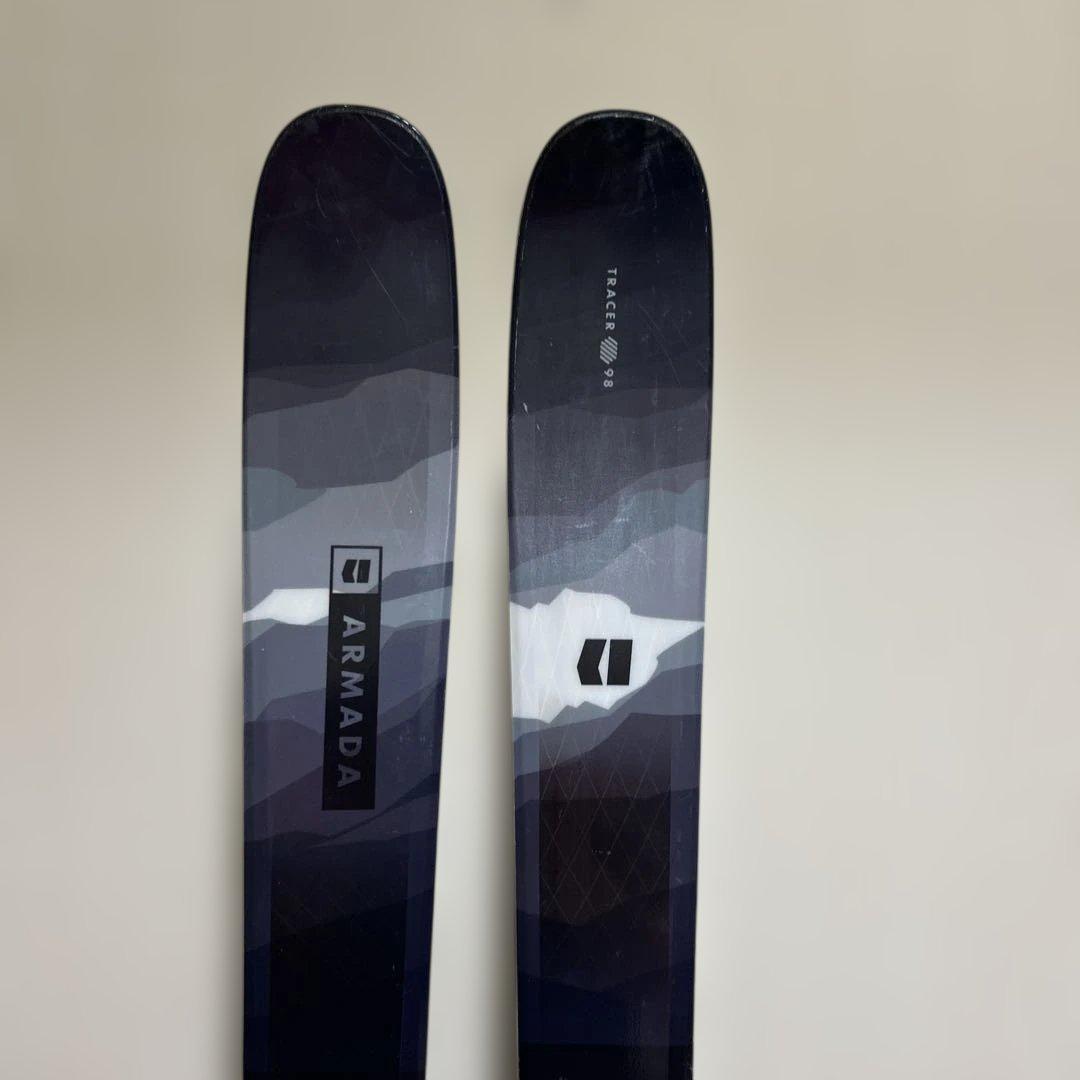 アルマダ深雪スキー板
