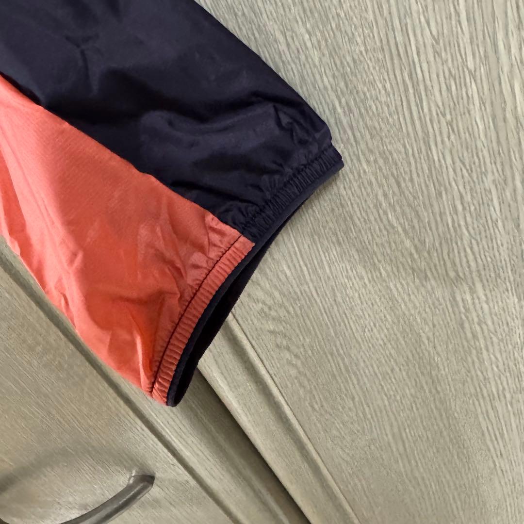 【新品タグ付き】adidas フード付きランニングジャケット Sサイズ