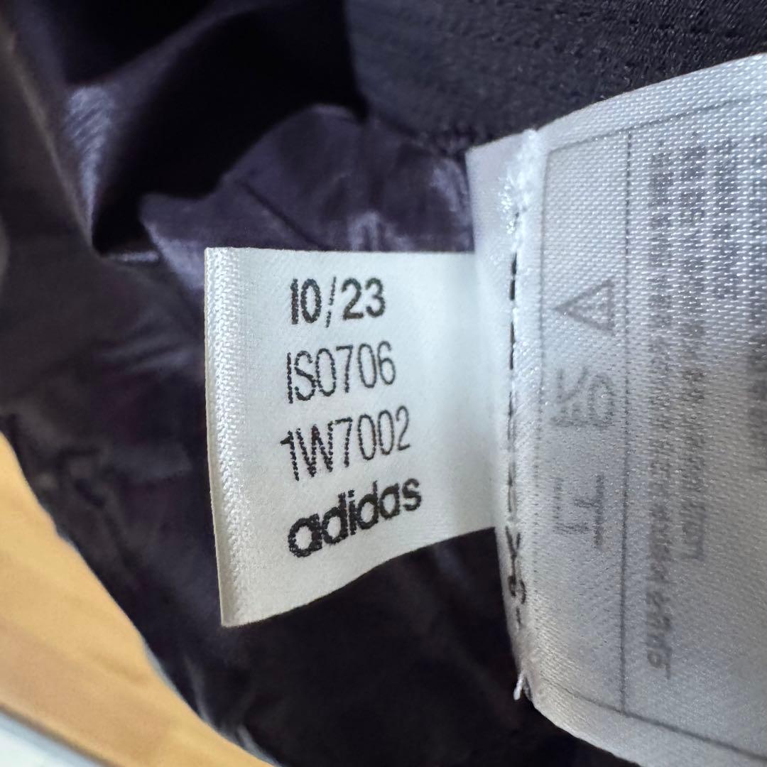 【新品タグ付き】adidas フード付きランニングジャケット Sサイズ