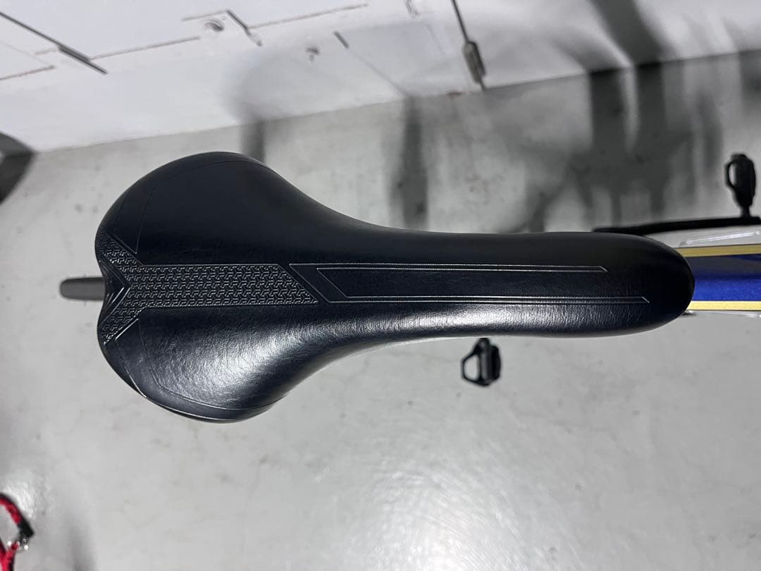 大セール！！　メリダ　リアクト4000