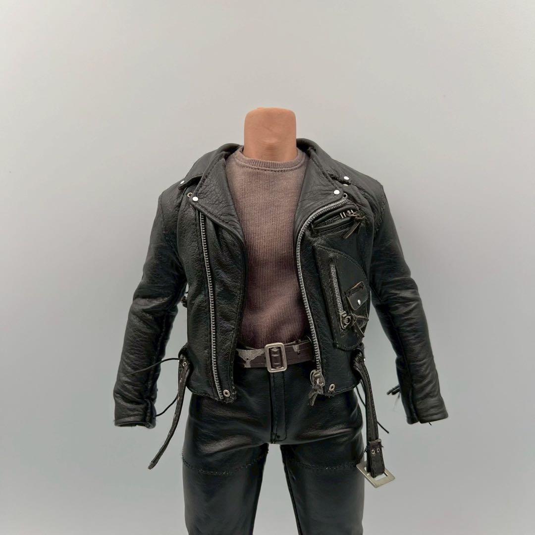 ホットトイズ　ターミネーター　t－800　1/6　フィギュア