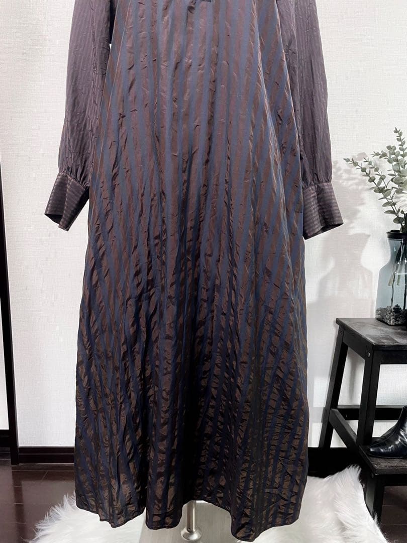 美品BRAHMINストライプ柄セーラー襟シャツワンピース袖ゴールドボタンロング丈