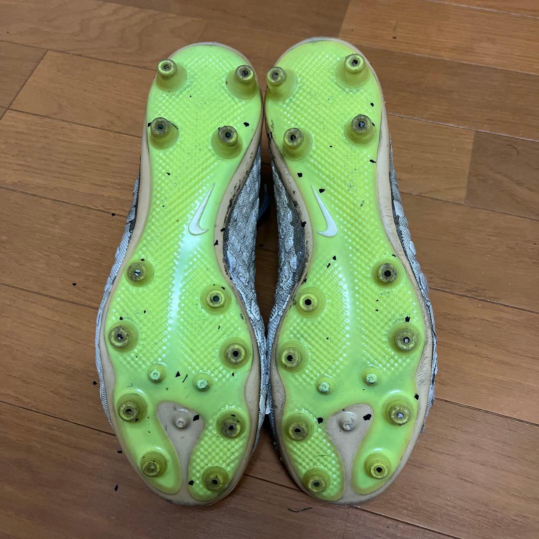 NIKEサッカースパイク　ハイパーヴェノムAG 26cm