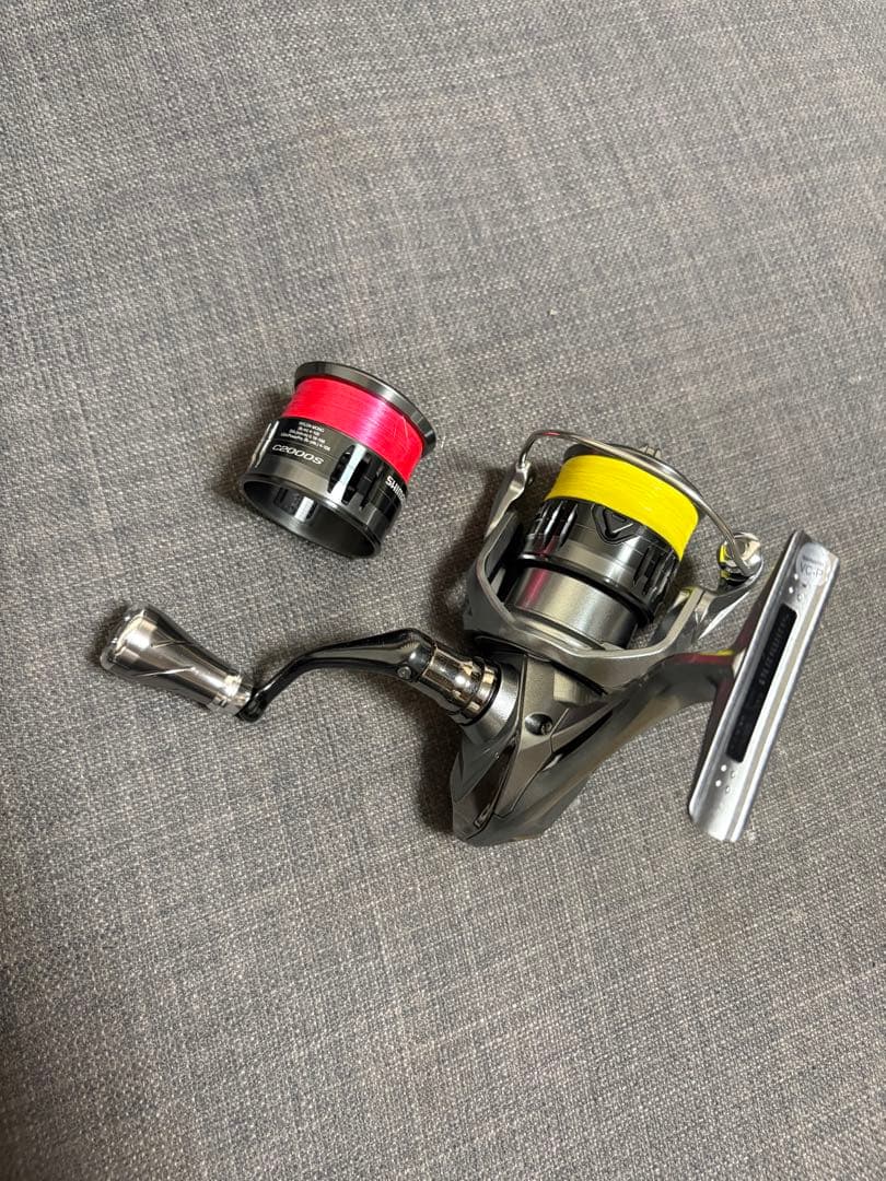★美品☆シマノ 21 ナスキー C2000S アジング　替えスプール付き　釣り