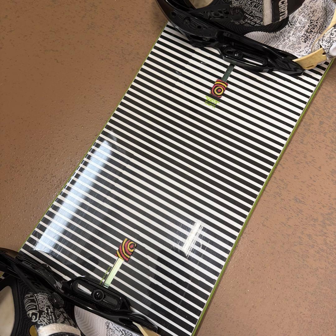 パウダーや地形をパークに！ BURTON ダブルキャンバー シャーロック 154