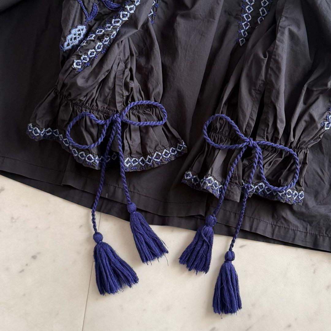 美品 ヌキテパ コットン 刺繍 エンブロイダリーブラウス◆ブラック