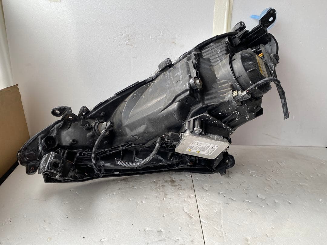 ホンダ フィット ハイブリッド（GP1 / GP4 系） 純正ヘッドライト　左右