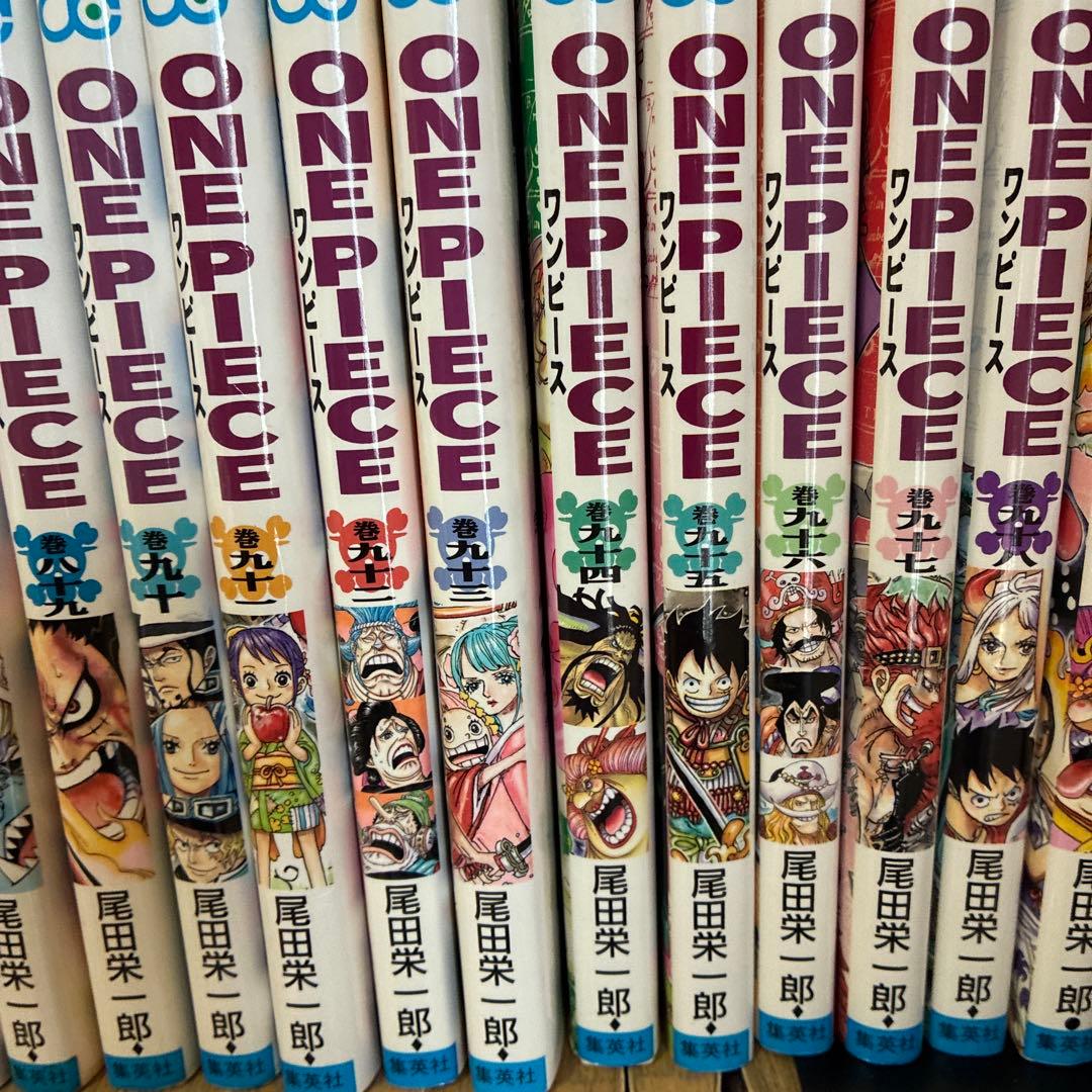 ONE PIECE 全巻セット １巻〜１１４巻＋関連本１０巻 （100巻以上初版