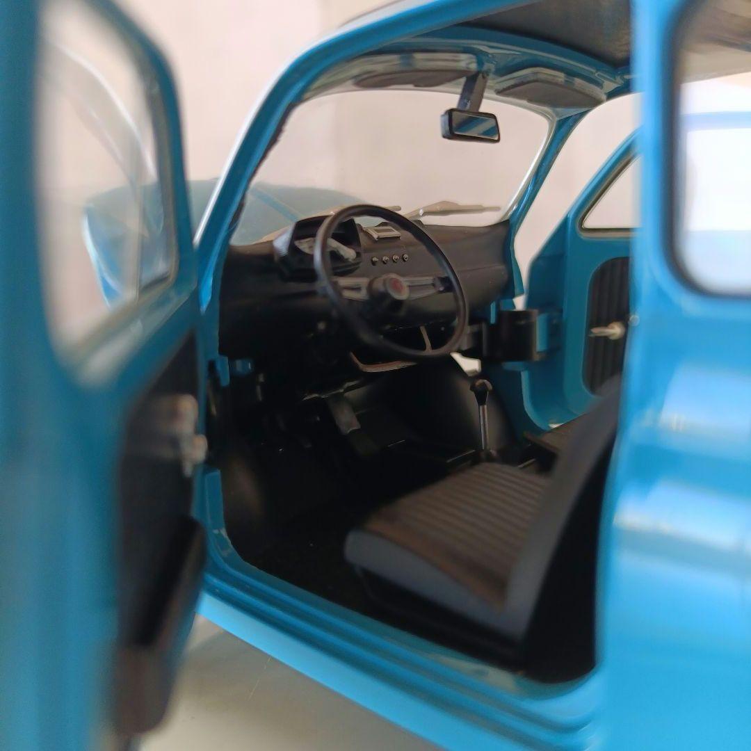 ミニチャンプス 1968 フィアット500L 1:18