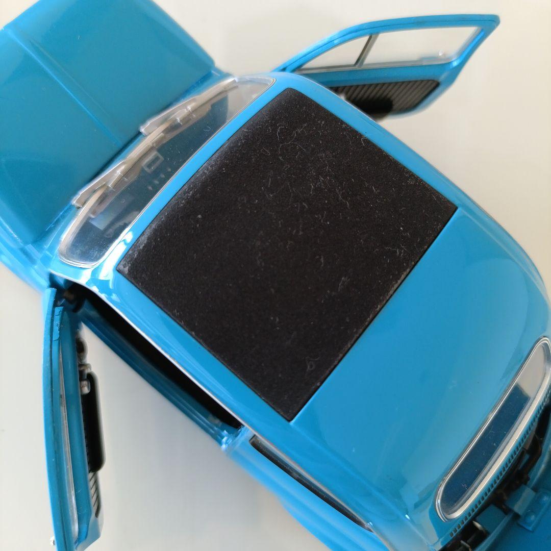 ミニチャンプス 1968 フィアット500L 1:18