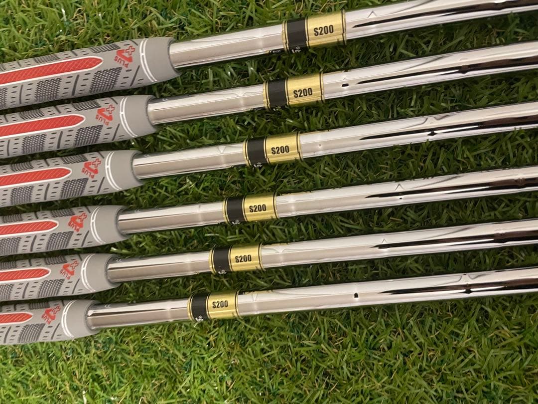 SRXON Z FORGED アイアン ６本　ダイナミックゴールド　S200