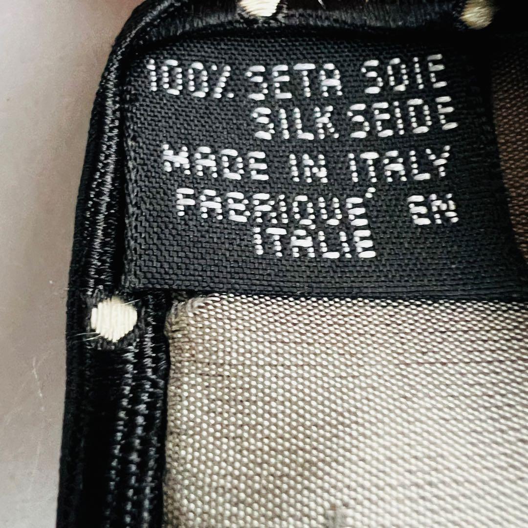 良品　フェンディ　ネクタイ　ハイブランド　ビジネス　ロゴ柄　FF柄　高級　人気