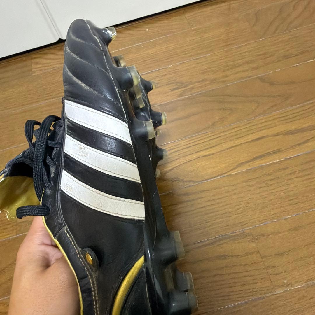 仮*ガ様 adidas サッカー ブラック/ホワイト/ゴールド adipure