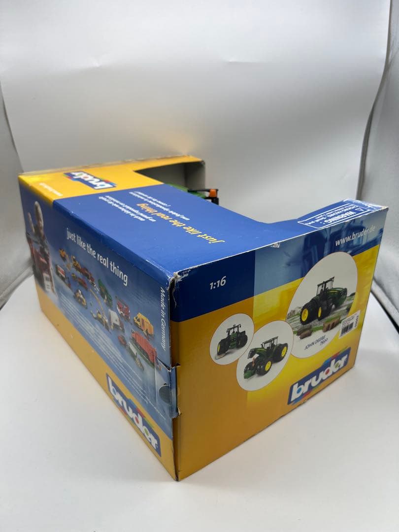No32ミニカー1/16 箱あり bruder JOHN DEERE 7930