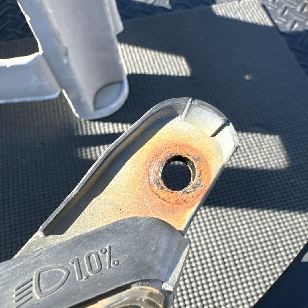 トヨタ　プリウス　30 前期　ヘッドランプ　ヘッドライト　左右セット　中古品