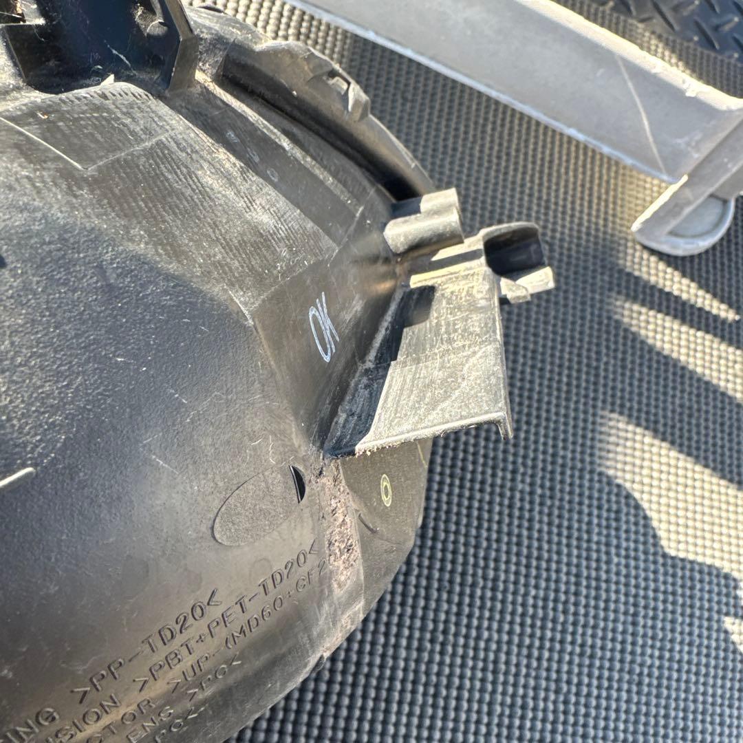 トヨタ　プリウス　30 前期　ヘッドランプ　ヘッドライト　左右セット　中古品