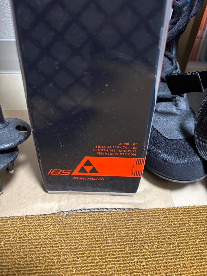 フィッシャー　RC4 CURV 185cm スキー板