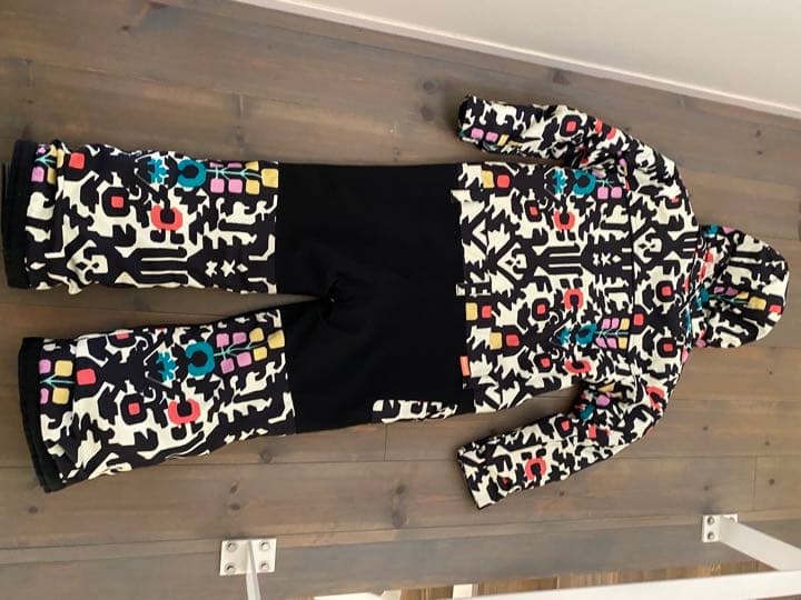 バートンキッズ　スノースーツワンピース