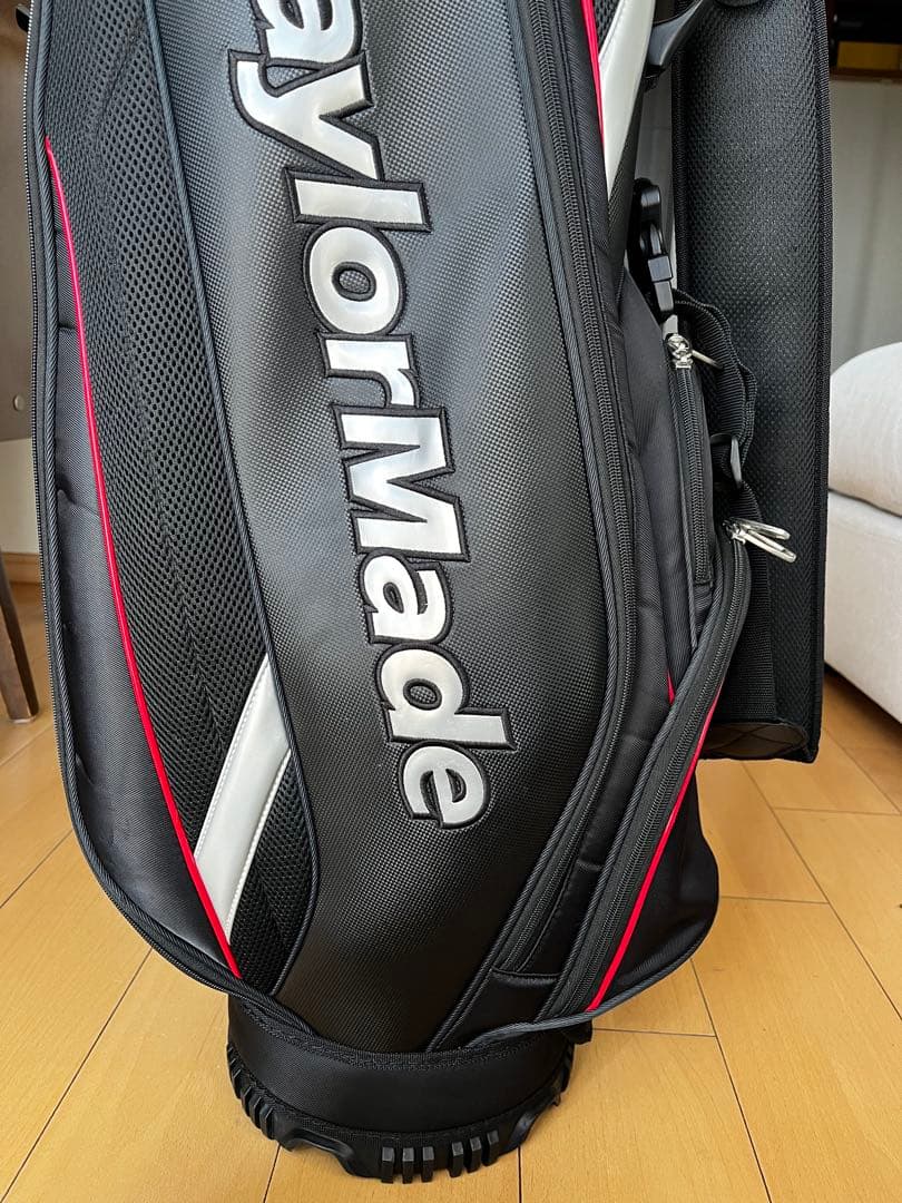 良品テーラーメイド CB KY833トゥルーライト キャディバッグ　9型軽量　黒