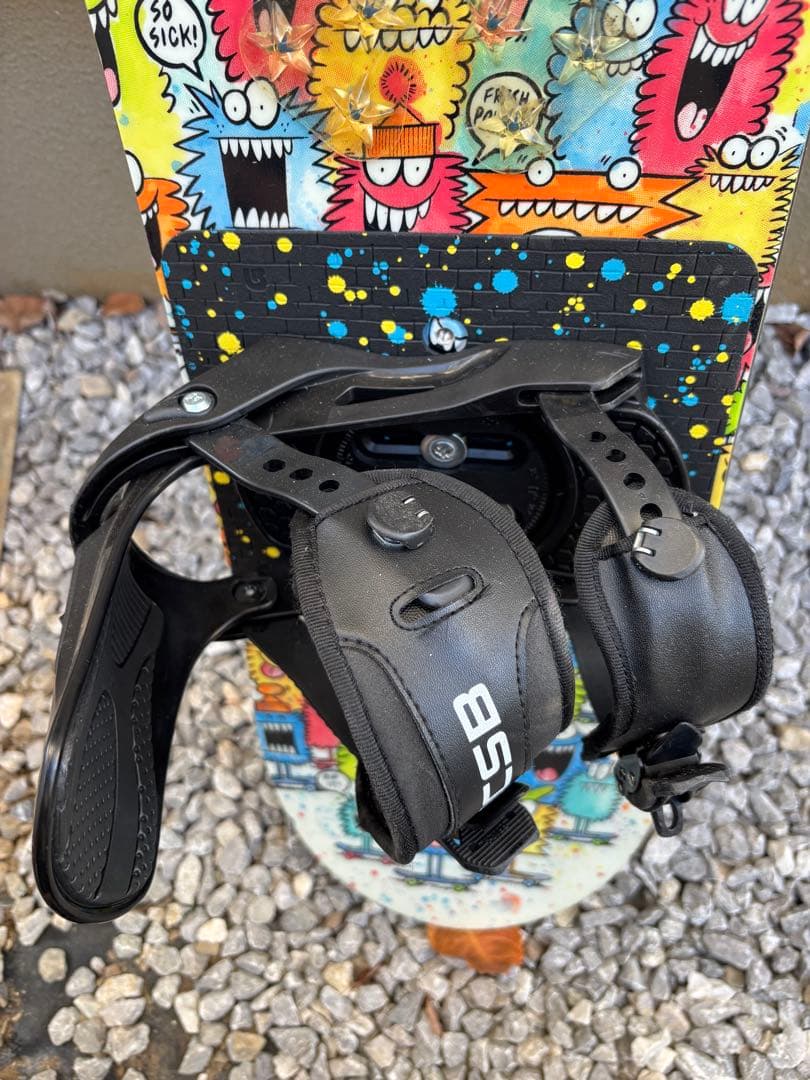 着払い　バードンのスノーボード130cmとCSBのビンディングのセット