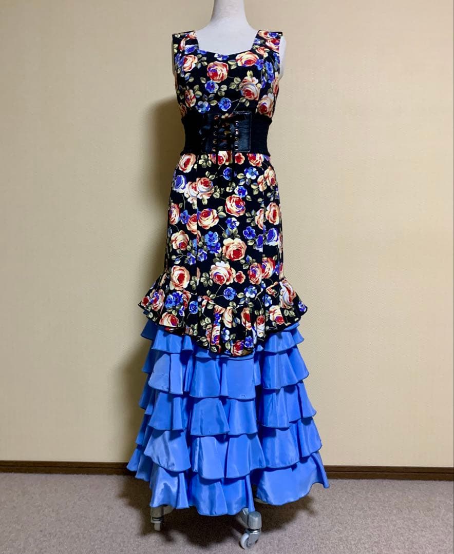 フラメンコ衣装　スペイン製ツーピース、ベルト付き