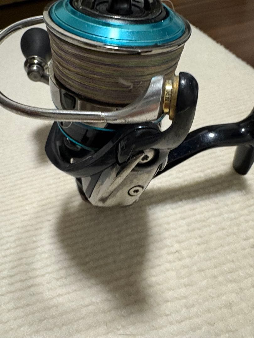 即日発送可能ですダイワ エメラルダス スピニングリール PEライン付き