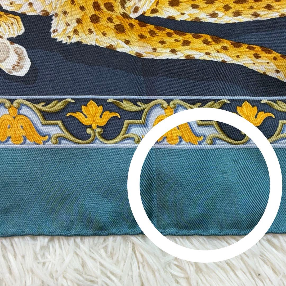 希少✨️サルバトーレ フェラガモ 大判スカーフ 虎ヒョウ柄 イタリア製87×87