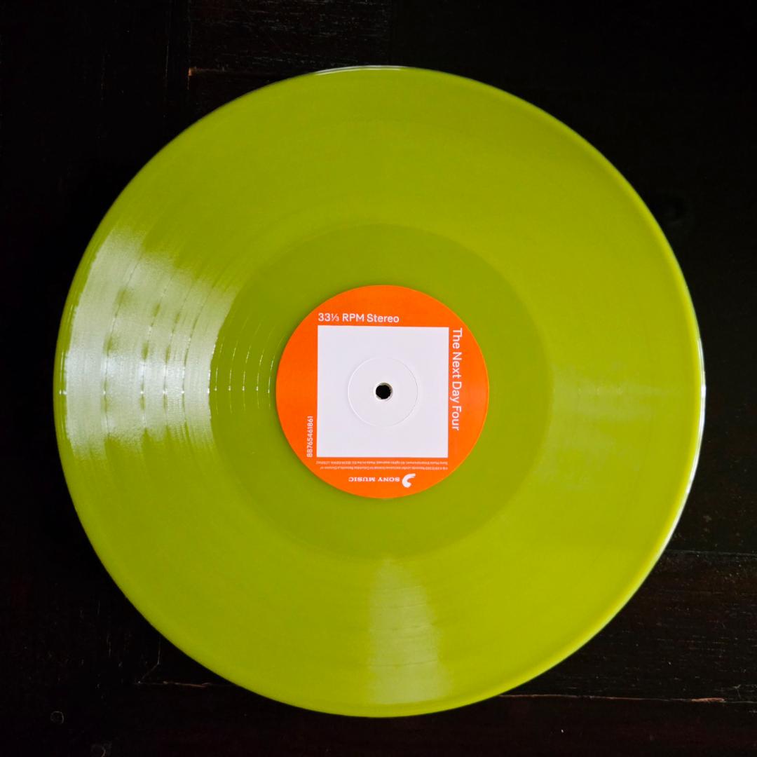 や*ん様 美品 デヴィッドボウイ 「The Next Day」 カラー２枚組LP