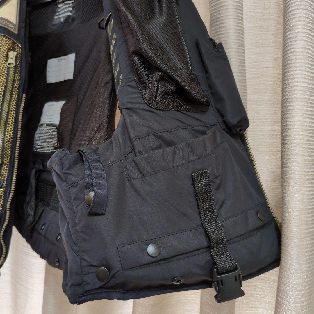 ア*ヤ様 Daiwa Tournament ライフジャケットM 黒/金ダイワ　ト