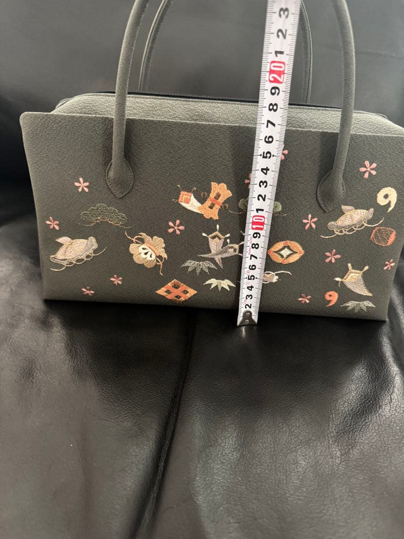 刺繍付きグレー和装用バッグ