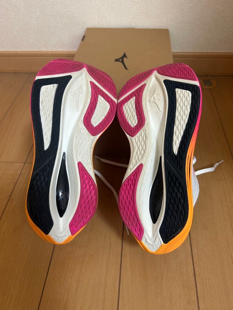 ウェーブリベリオンフラッシュ3 走行距離30km 普段25.0cmの人に合う