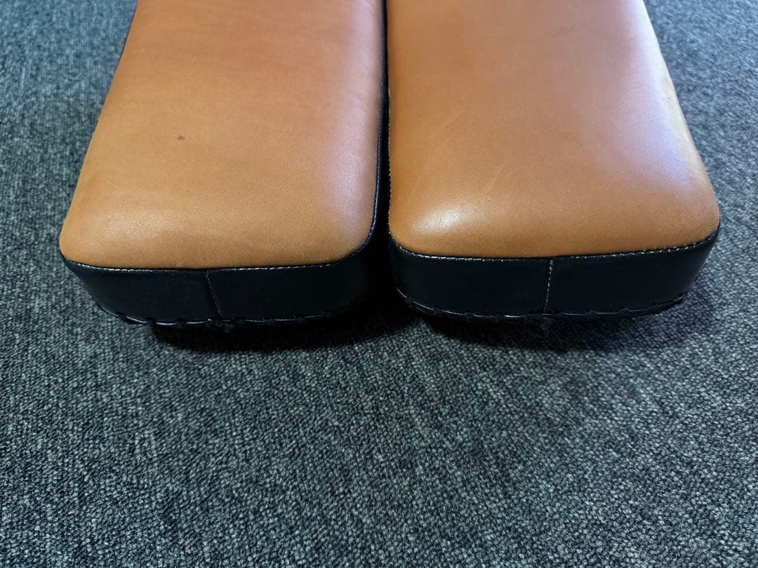 【極美品】 WINDY キックミット KP-6 キックボクシング ムエタイ